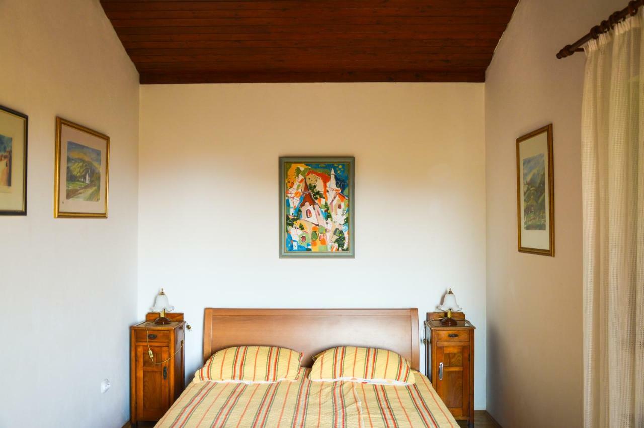 Apartment Zoja Pinezići Buitenkant foto